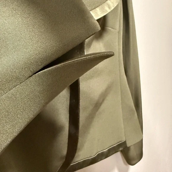 Vintage SUNNY CHOI 100% Silk Cropped Blazer - Size 14 - Made in Canada - Picture 5 of 8